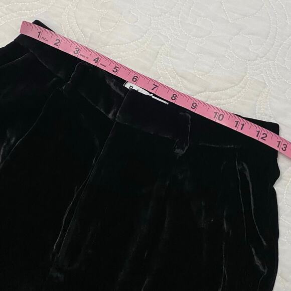 Reformation Wes Velvet Pants Black Women’s Size 2 Petite 29 Inseam Holiday - Picture 4 of 12